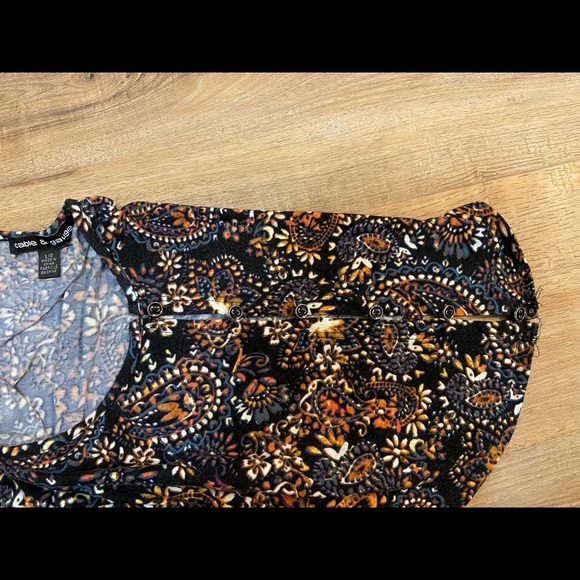 Cable & gauge t-shirt with buttons on the sleeves - Picture 5 of 7